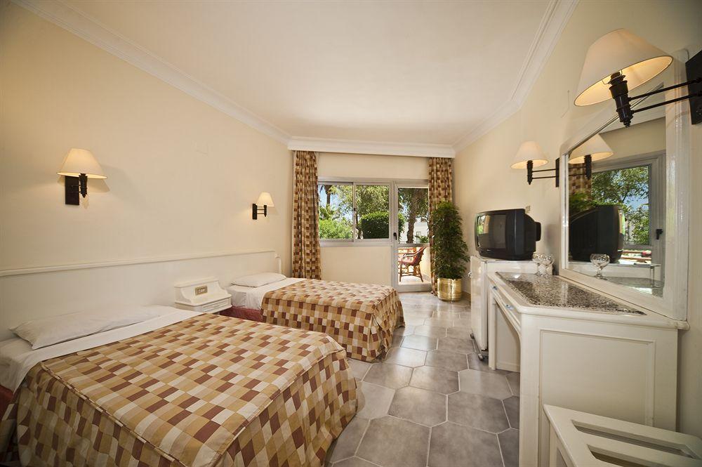 Smartline Colour Beach Hotel Hurghada Exterior photo