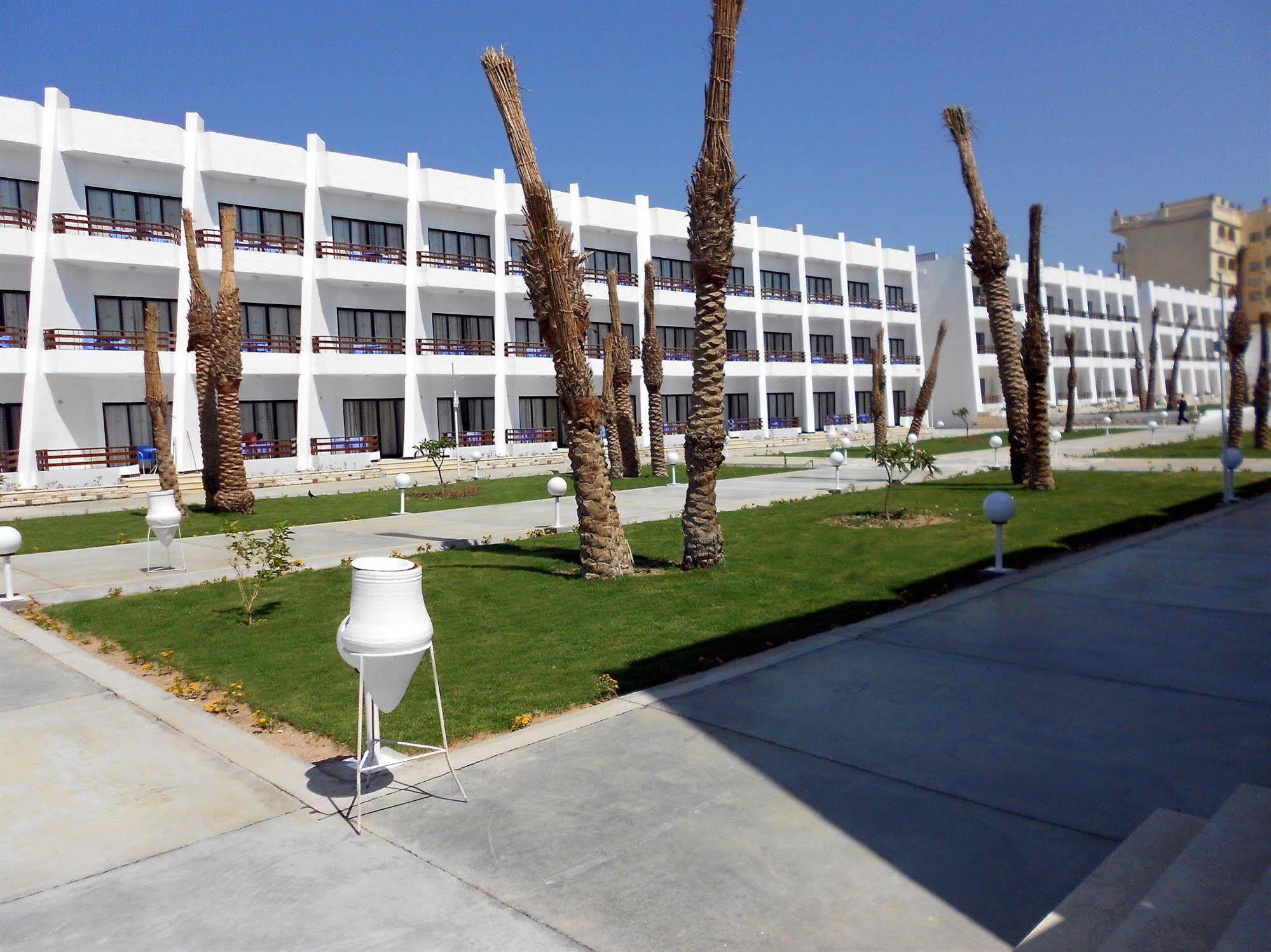 Smartline Colour Beach Hotel Hurghada Exterior photo
